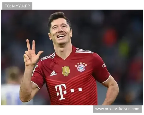 莱万单场50分再掀转会话题：巨星的追逐与未来的悬念